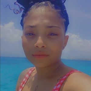 Meet your Posher, Fayth